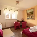 Bee Διαμέρισμα