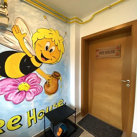 Bee Διαμέρισμα